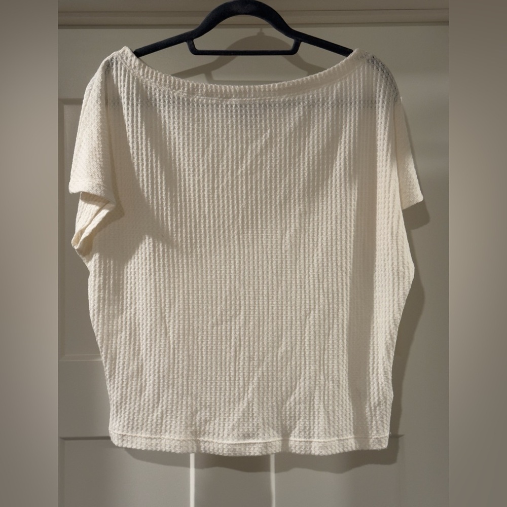 Express size L cream, textured top, wide neck, drop sleeve, worn once, like new